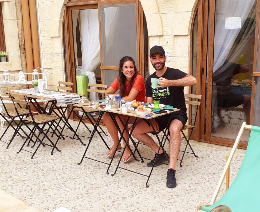 Laringa Holiday Bed&Breakfast Għajnsielem Kültér fotó